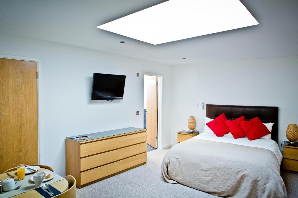 The Cedars Hotel Bathford Room photo